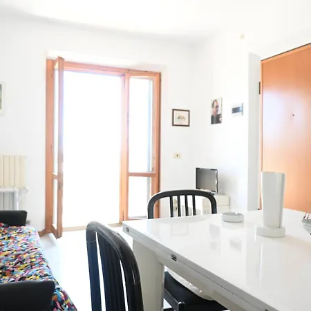 M439 - Marcelli, Trilocale Con Ampia Terrazza E Posto Auto Marcelli